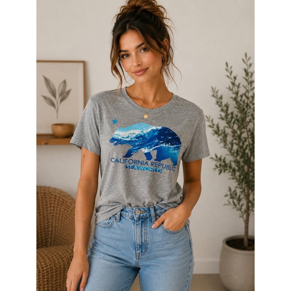 SeaWorld California Republic Graphic T-Shirt Gray Adult Size M